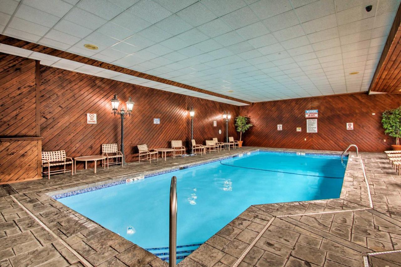 Lincoln Condo With Views, Pool, Hot Tub And Balcony! Luaran gambar