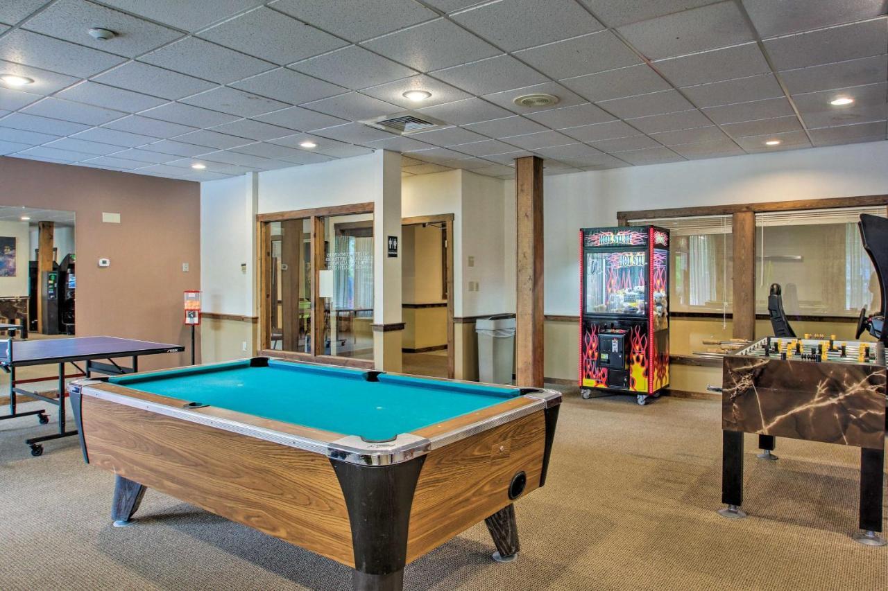 Lincoln Condo With Views, Pool, Hot Tub And Balcony! Luaran gambar